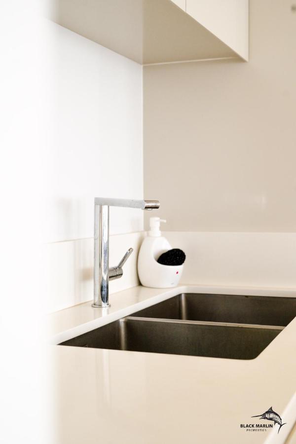 Black Marlin Apartments Pereybere Beach Εξωτερικό φωτογραφία