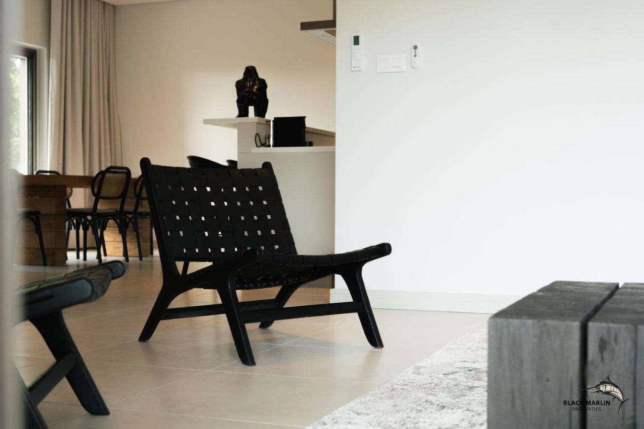 Black Marlin Apartments Pereybere Beach Εξωτερικό φωτογραφία