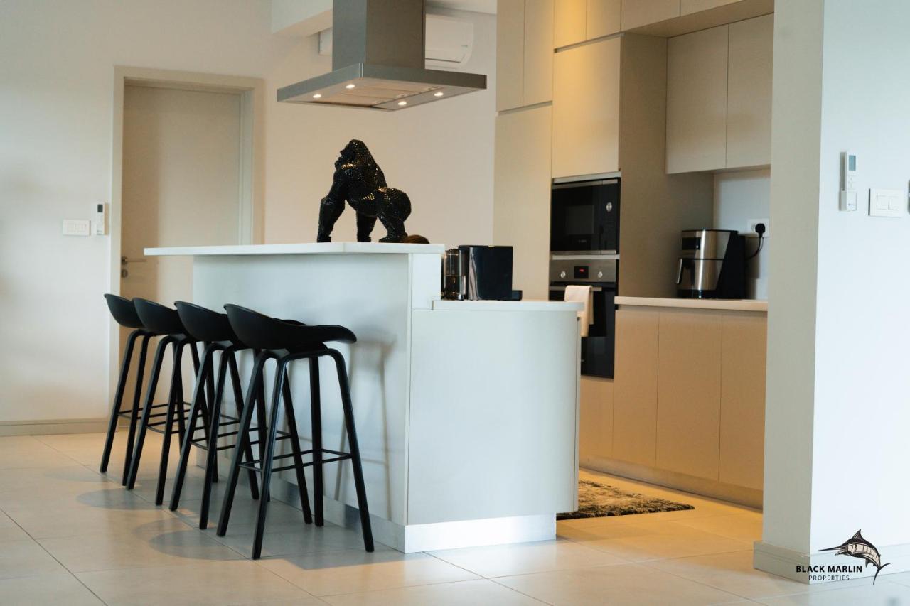 Black Marlin Apartments Pereybere Beach Εξωτερικό φωτογραφία