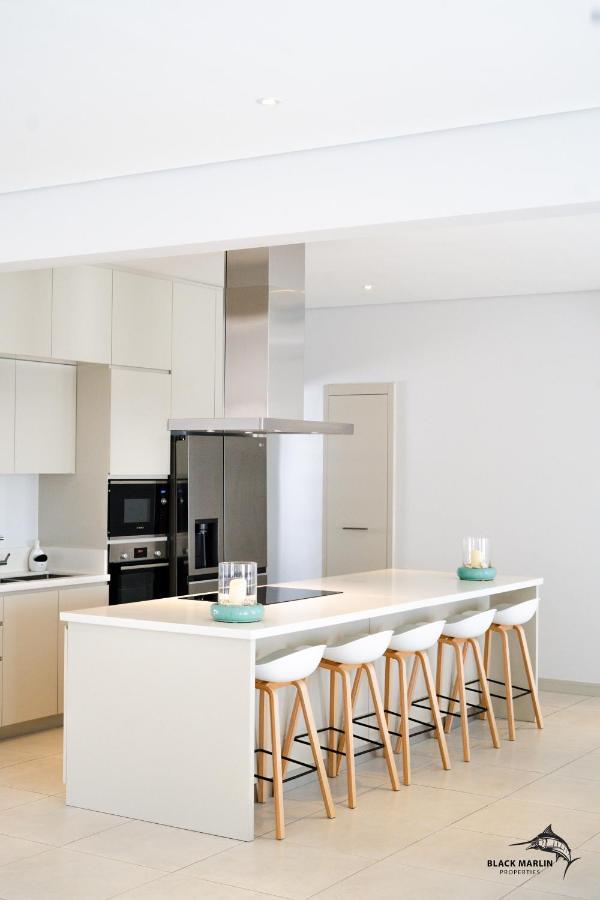 Black Marlin Apartments Pereybere Beach Εξωτερικό φωτογραφία