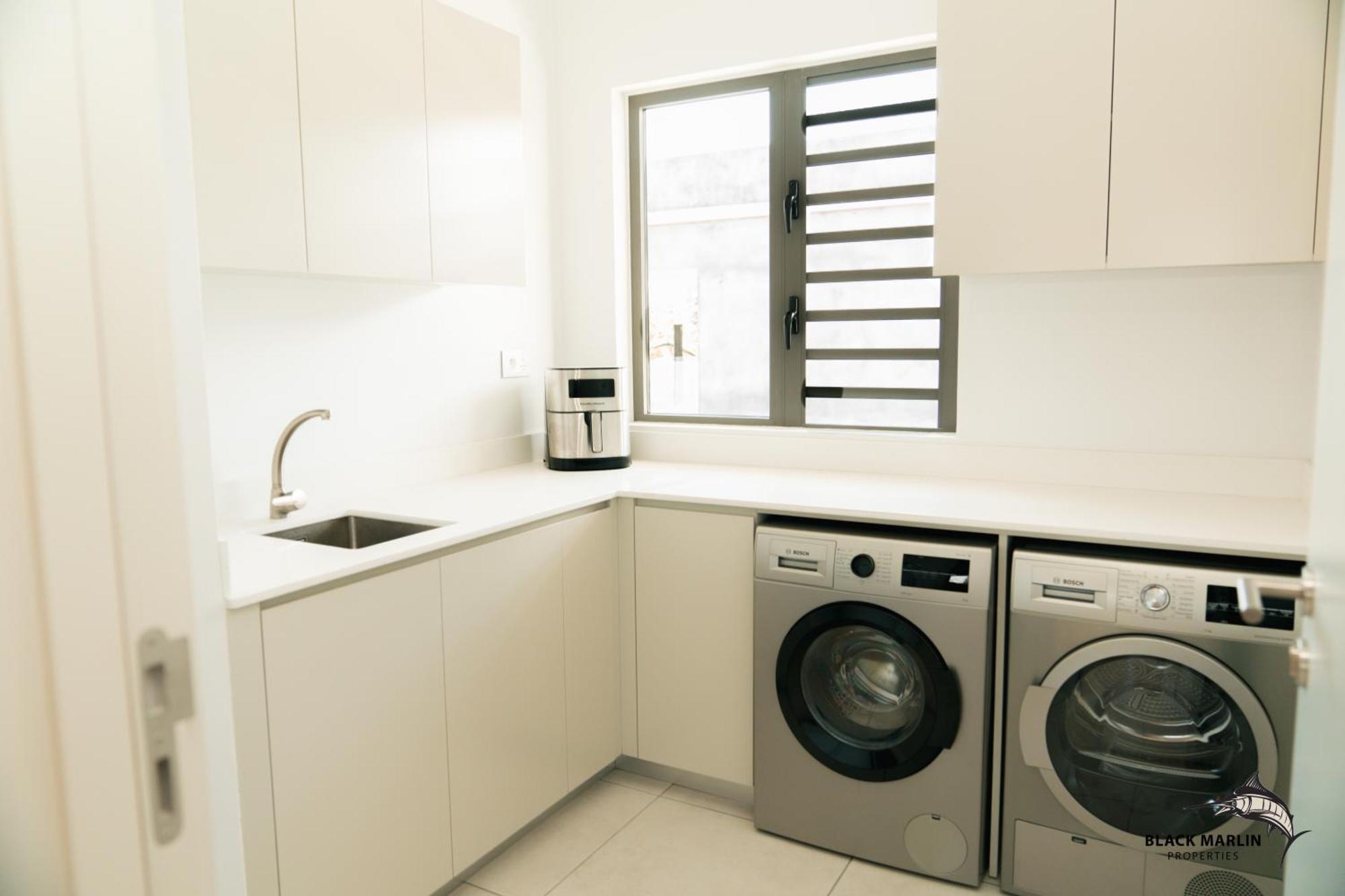 Black Marlin Apartments Pereybere Beach Εξωτερικό φωτογραφία